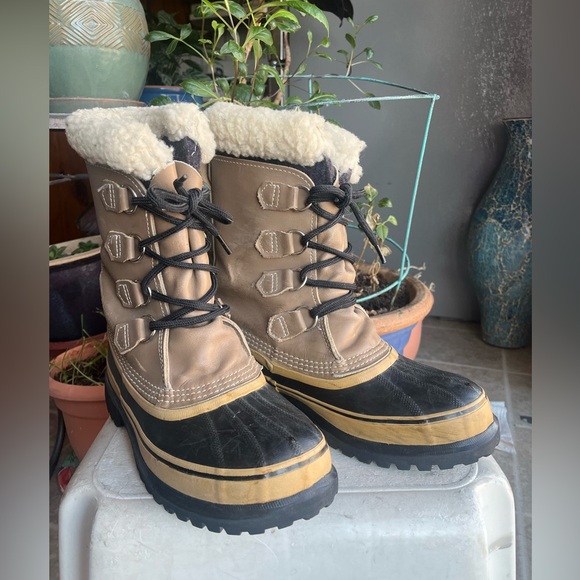 COPY - Sorel Caribou insulated heavy duty women’s boots. Size 7. EUC - Picture 1 of 14